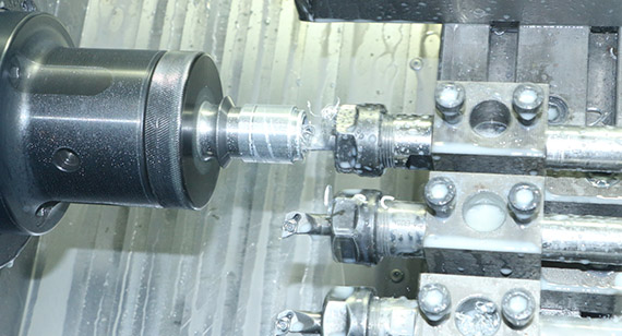 CNC Machining: Comparison of CNC Turning and CNC Milling