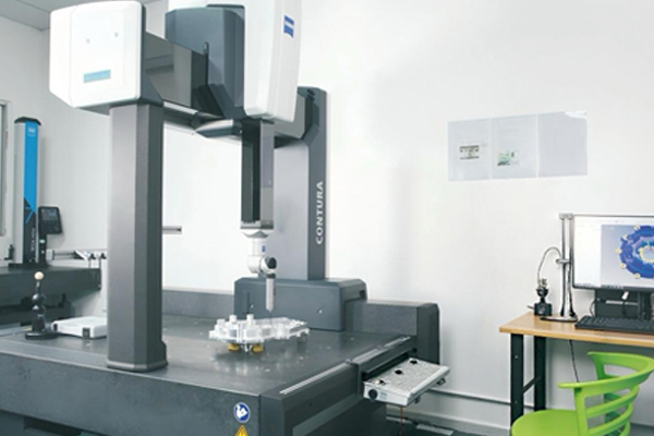 CMM Inspection for Precision CNC Machined Smartphone Housing Parts